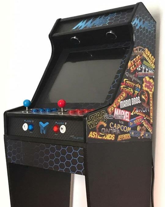Bartop MAME 19 and mini bartop Mortal Kombat; with stands