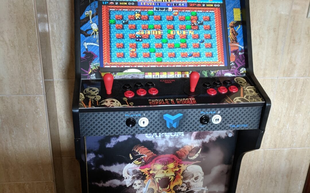 Bartop 24&Prime; et socle avec porte et deux étagères avec design Ghosts and Goblins